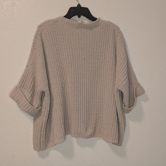POL Short Sleeve, Chunky Knit Sweater - Picture 3 of 7